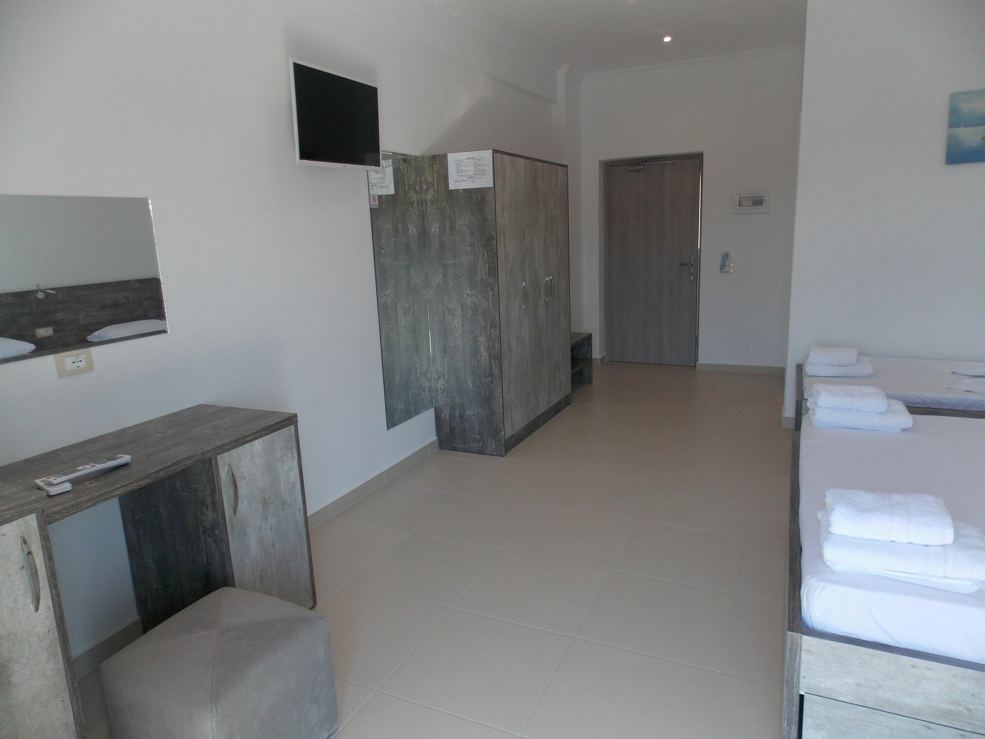 Mucobega Hotel 2 Saranda Dış mekan fotoğraf